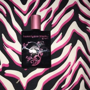 Twentyone black perfume by rue 21
